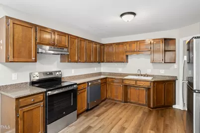 112 Lomond Lane, Cary, NC 27518 - Photo 5