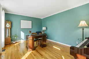 1005 Old Carriage Ct, Apex, NC 27502 - Photo 9