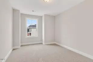 572 Barrington Row Ave, Zebulon, NC 27597 - Photo 21