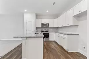 572 Barrington Row Ave, Zebulon, NC 27597 - Photo 11