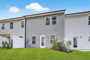 572 Barrington Row Ave, Zebulon, NC 27597 - Photo 7