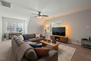 305 Sunset Grove Dr, Holly Springs, NC 27540 - Photo 9