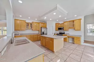 200 Faraday Ct, Cary, NC 27518 - Photo 19