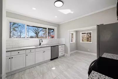 221 Charlotte Avenue, Sanford, NC 27330 - Photo 23