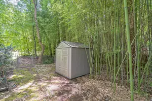 1205 John Breckenridge Dr, Hillsborough, NC 27278 - Photo 9