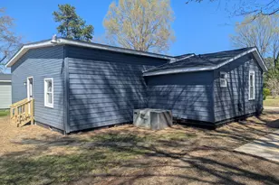 502 E Surles St, Dunn, NC 28334 - Photo 23