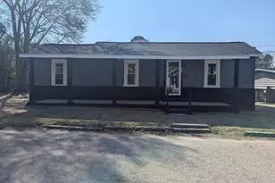 502 E Surles St, Dunn, NC 28334 - Photo 1