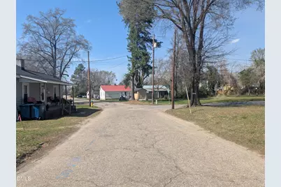 502 E Surles Street, Dunn, NC 28334 - Photo 25