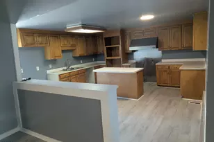 502 E Surles St, Dunn, NC 28334 - Photo 5