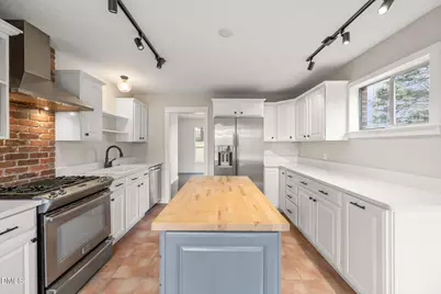 15 Abbey Road, Chapel Hill, NC 27516 - Photo 17