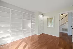 15 Abbey Rd, Chapel Hill, NC 27516 - Photo 3