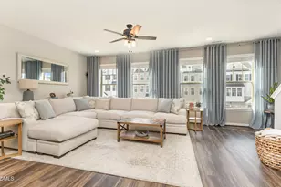 823 Richmont Grove Ln, Apex, NC 27523 - Photo 5