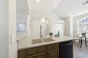 13101 Ashford Park Dr, Raleigh, NC 27613 - Photo 17