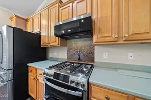 13101 Ashford Park Dr, Raleigh, NC 27613 - Photo 11