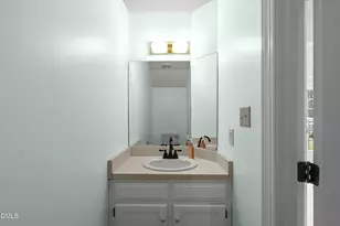 2500 Cravenridge, Garner, NC 27529 - Photo 23