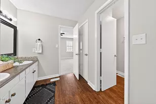 18 Willow Bridge Dr, Durham, NC 27707 - Photo 15