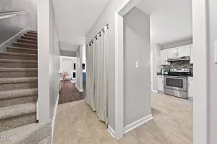 18 Willow Bridge Dr, Durham, NC 27707 - Photo 3