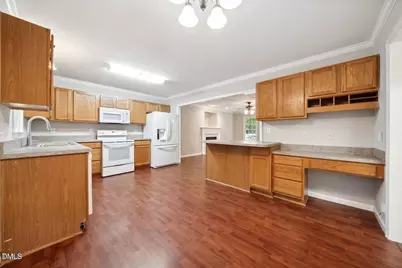 916 Brookhannah Court, Fuquay-Varina, NC 27526 - Photo 9