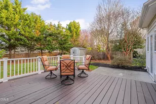 2103 Woodsdale Dr, Durham, NC 27703 - Photo 39