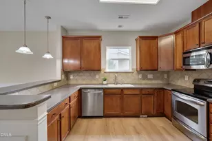 2103 Woodsdale Dr, Durham, NC 27703 - Photo 19