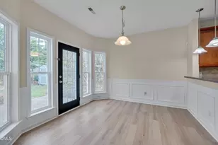 2103 Woodsdale Dr, Durham, NC 27703 - Photo 13