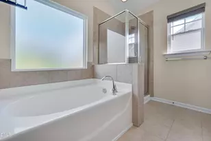 2103 Woodsdale Dr, Durham, NC 27703 - Photo 29