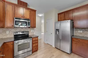 2103 Woodsdale Dr, Durham, NC 27703 - Photo 17