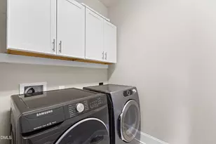 3317 Heathrowe Grove Ct, Fuquay Varina, NC 27526 - Photo 11