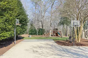 1013 Erins Way Ln, Raleigh, NC 27614 - Photo 57