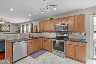 7248 Great Laurel Dr, Raleigh, NC 27616 - Photo 13