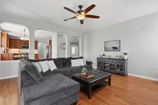 2605 Bloomsberry Ridge Dr, Fuquay-Varina, NC 27526 - Photo 11