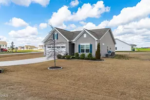 17 Geneva Cir, Benson, NC 27504 - Photo 1