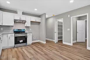 408 S Brevard St, Selma, NC 27576 - Photo 9