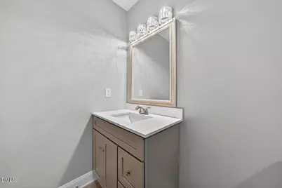 408 S Brevard Street, Selma, NC 27576 - Photo 15