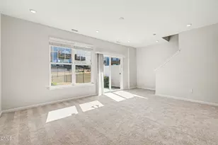 1042 Commack Dr, Durham, NC 27703 - Photo 9