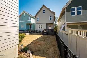 646 Great Ridge Pkwy, Chapel Hill, NC 27516 - Photo 35