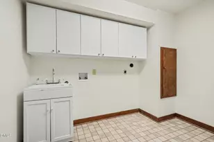 1423 Poinsett Dr, Chapel Hill, NC 27517 - Photo 29