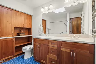 1423 Poinsett Dr, Chapel Hill, NC 27517 - Photo 21