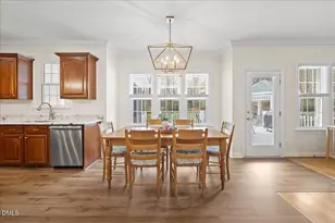 129 Berry Hill Dr, Raleigh, NC 27615 - Photo 11