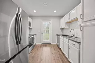 9815 Grettle Ct, Raleigh, NC 27617 - Photo 17