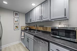 2008 Ward St, Durham, NC 27707 - Photo 37