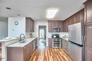 509 Olde Towne Dr, Sanford, NC 27330 - Photo 15