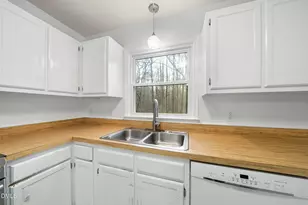 8609 Cavatina Ct, Apex, NC 27539 - Photo 9