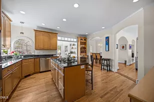 5720 Huntford Ln, Raleigh, NC 27606 - Photo 13