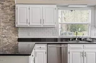 107 Covington Dr, Chapel Hill, NC 27514 - Photo 11