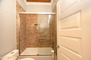 1025 Cornell St, Durham, NC 27707 - Photo 17