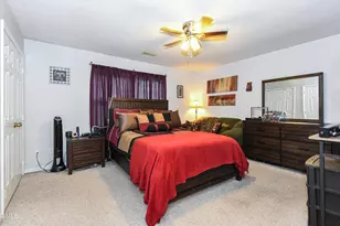 915 Shelby Dr, Greensboro, NC 27409 - Photo 15