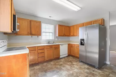 112 Red Feather Court, Holly Springs, NC 27540 - Photo 7