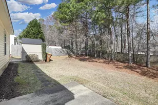 112 Red Feather Ct, Holly Springs, NC 27540 - Photo 17