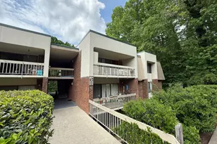 500 Umstead Dr, Chapel Hill, NC 27516 - Photo 11